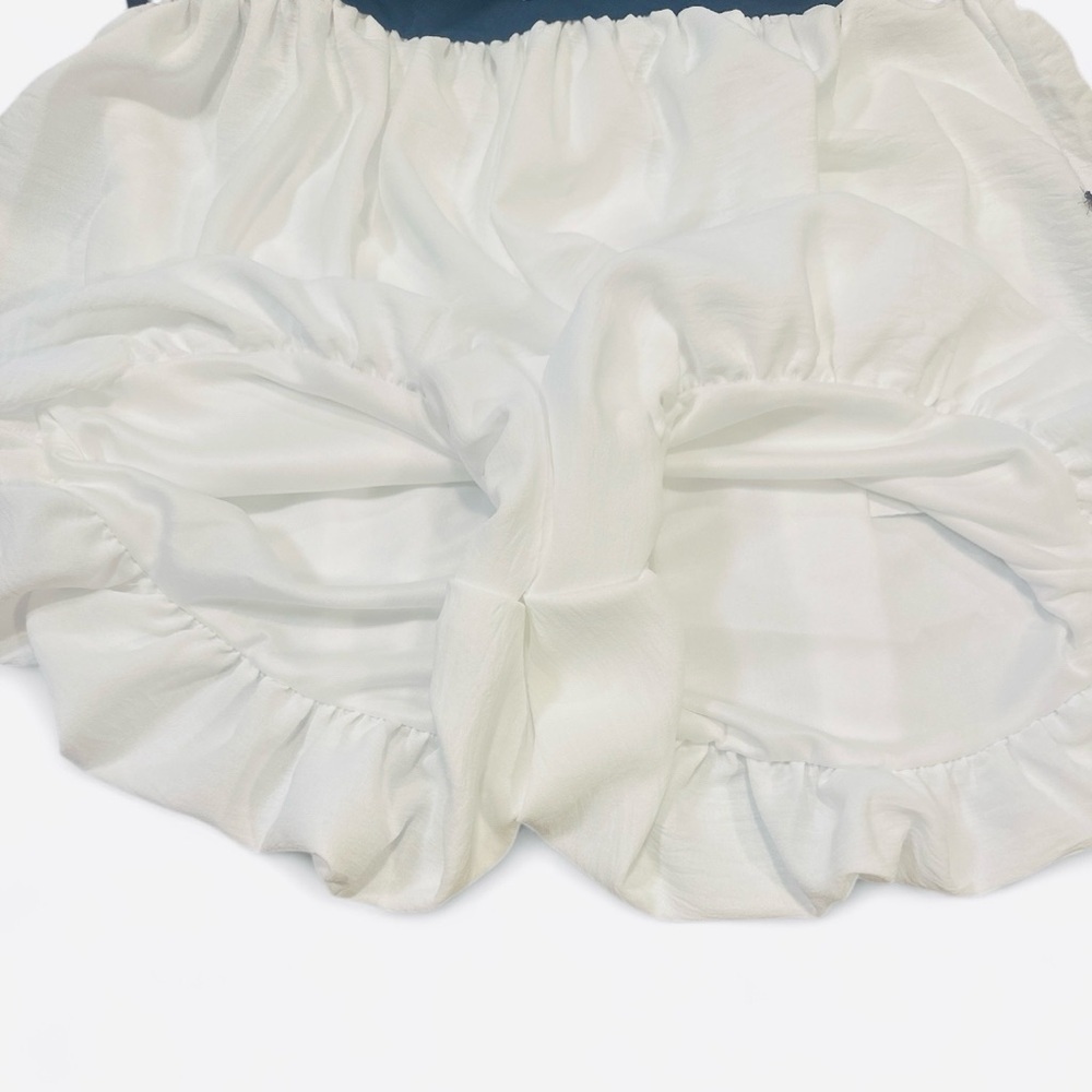 Gilli Romper Size Medium Navy Blue White Striped Pull On Bubble Hem Shorts - Picture 8 of 14